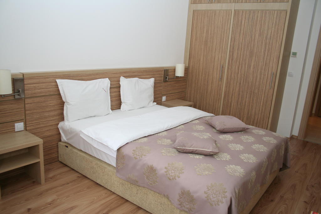 Top Rooms Aparthotel Bucarest Chambre photo